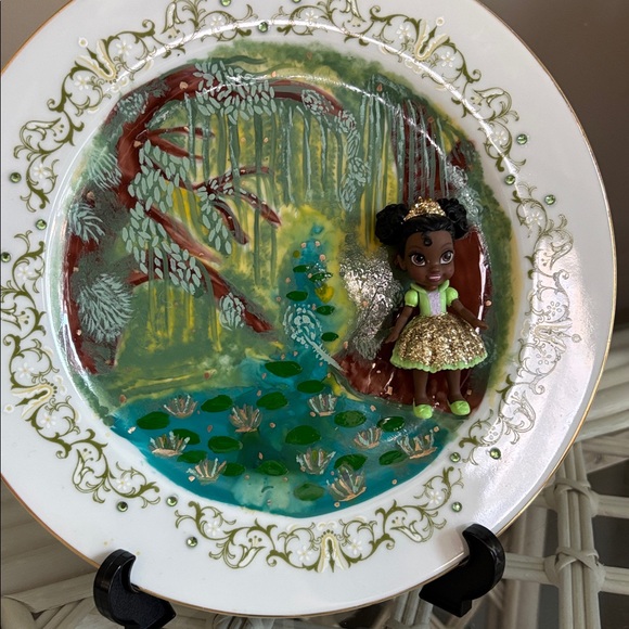 Handmade Disney Princess Tiana Handpainted Plate Decor - Picture 2 of 6